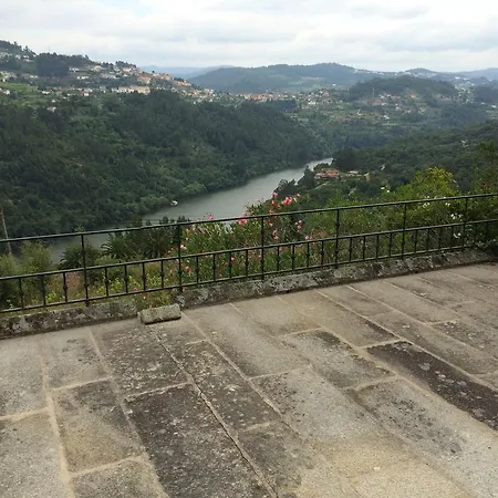 Alojamento de Turismo Selvagem Panoramica Do Douro Castelo de Paiva